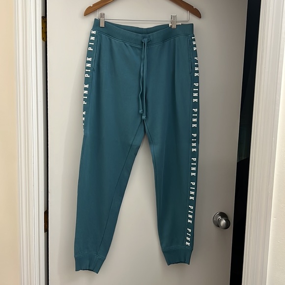 Set of Pullover & Joggers  by Victoria’s Secret Pants Size M - Picture 3 of 6